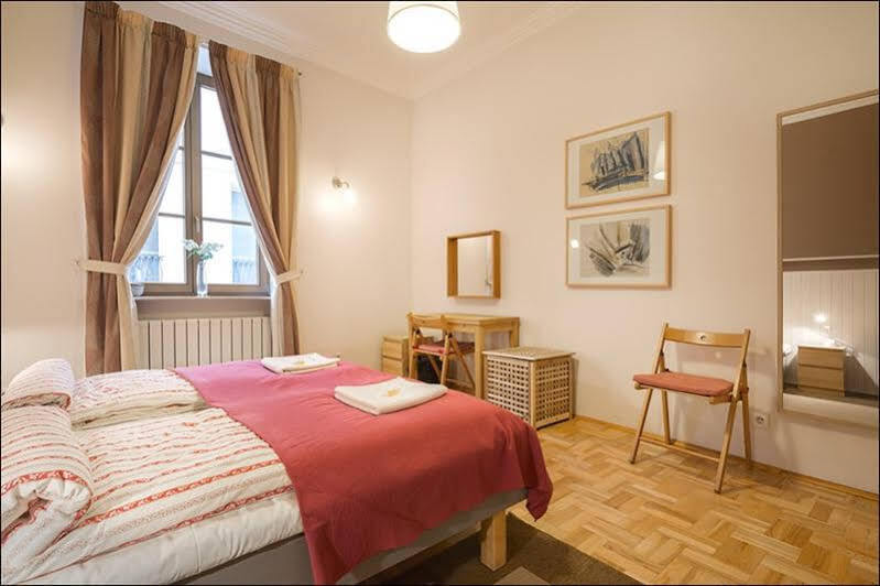 P&O Podwale Apartments วอร์ซอ ภายนอก รูปภาพ